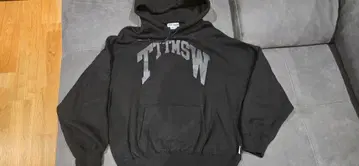 TTTMSW 로고 후드티 M 사이즈