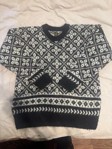 BATONER 알파카 모헤어 혼방 니트