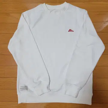 화이트 M 사이즈 맨투맨 트레이닝복