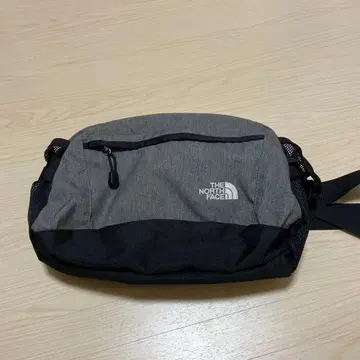 THE NORTH FACE 바디백 그레이