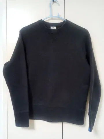 LOOPWHEELER 블랙 맨투맨 SMALL