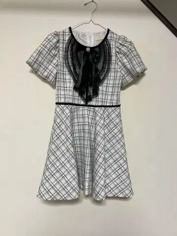 evelyn 체크 무늬 반팔 A라인 원피스 미니 기장