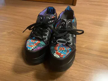 [ yosuke ] 꽃무늬 통굽 스니커즈 22.5