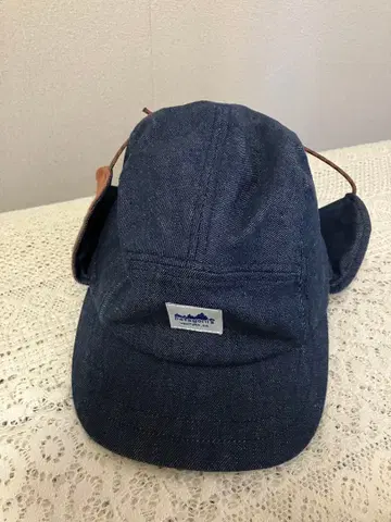 Patagonia 네이비 플랩캡