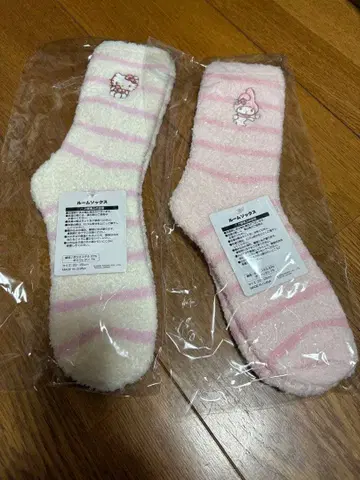 헬로키티 마이멜로디 삭스 2족 세트