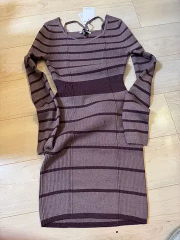 LIP SERVICE 니트 원피스 긴팔 브라운 보라색