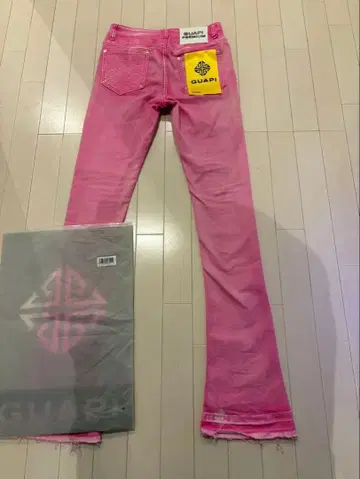 GUAPI 핑크 플레어 청바지 28