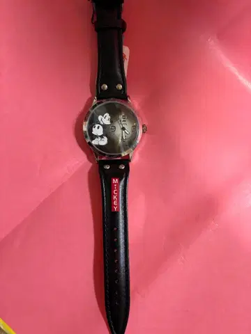 디즈니 미키 시계 새상품급