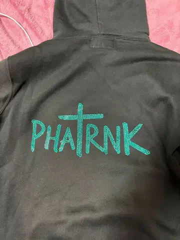 PHATRNK 블랙 후드티