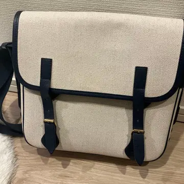 L/UNIFORM 뤼니폼 사첼백