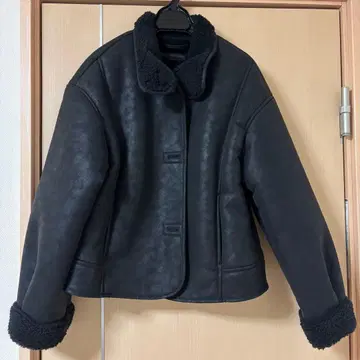 ZARA 보아 아우터