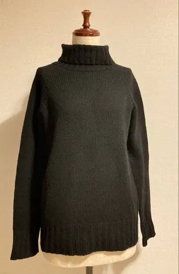 일레븐 세컨드 eleven 2nd 야크 블랙 터틀 니트