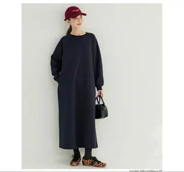 coca 속기모 맨투맨 원피스