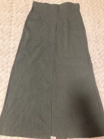 보르지 리브 니트 스커트