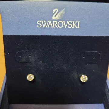Swarovski 크리스탈 귀걸이