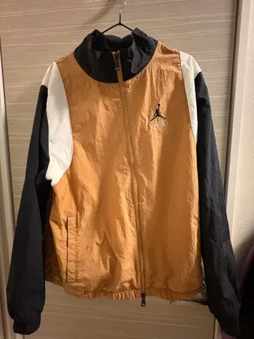 점프맨 로고 나일론 자켓