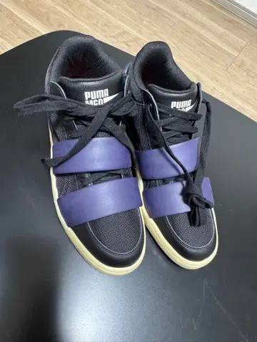 PUMA 하이컷 스니커즈 블랙/퍼플