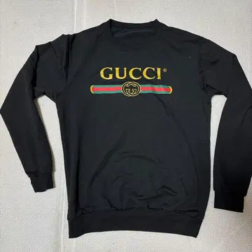 블랙 크루넥 맨투맨