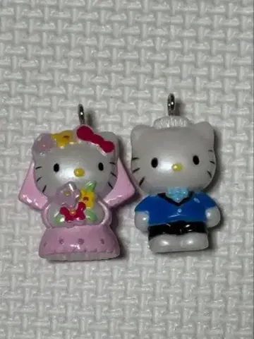 레트로 헬로키티 다니엘 페어 키링 2001년 신부 키티