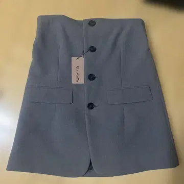 택 포함 새상품 Rie Miller 베스트 셔츠