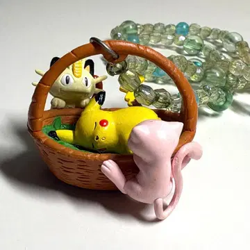 포켓몬 뮤와 파도 의 용사 루카리오 요람 목걸이 피카츄 나옹