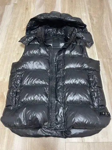 TATRAS 후드 부착 다운 베스트 블랙 사이즈 02