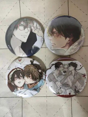 안기고 싶은 남자 1위에 협박당하고 있습니다 캔뱃지 4점