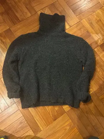 애니에스b. 다크 그레이 터틀넥 니트 프랑스제