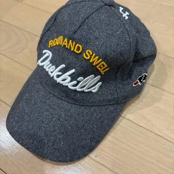 ROUGH AND SWELL 펠트 캡 그레이