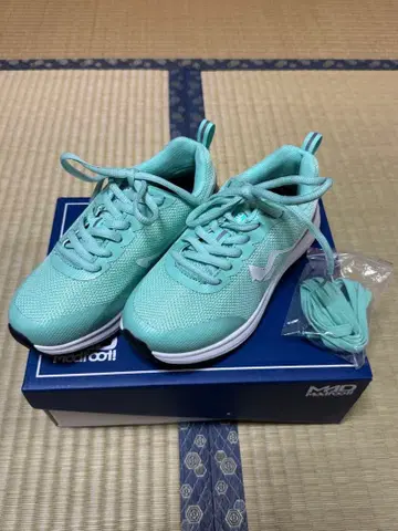 민트 그린 스니커즈 21.0cm