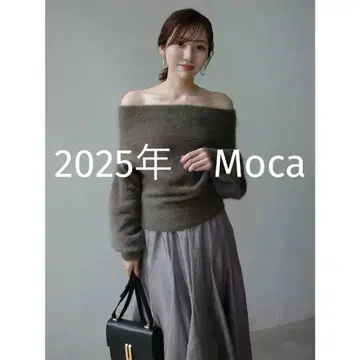 어뉴앙스 라쿤폭스 오프숄더 니트 풀오버