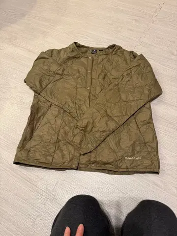 mont-bell 다운 라운드넥 자켓 M 사이즈 탄