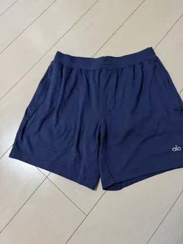 alo 네이비 숏 트레이닝 팬츠