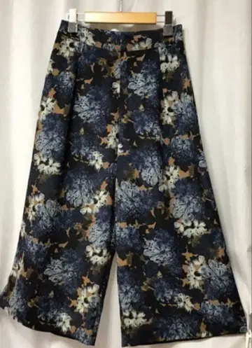 최종 가격 인하 새상품급 비어즐리 와이드 팬츠