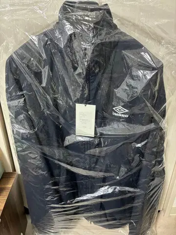 ssstein UMBRO /NY POPLIN PADDED JACKET