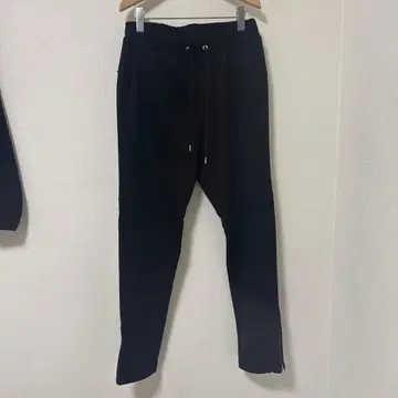 DESIGNWORKS 블랙 슬랙스 드로우 스트링 포함
