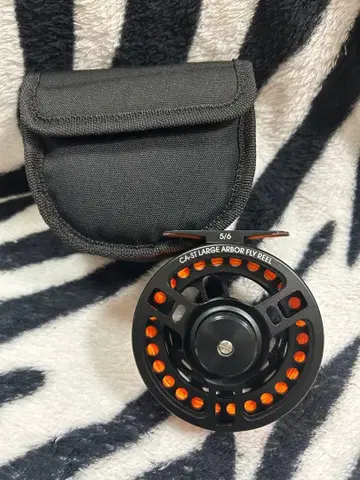 CAST LARGE ARBOR FLY REEL 5/6