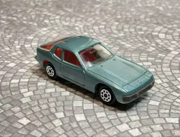 majorette 마조레트 포르쉐 924