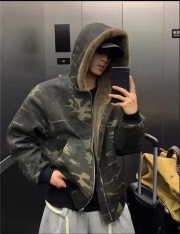 카모플라쥬 리버서블 후드 지퍼 자켓