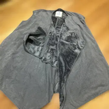 코니 방한 케이프 그레이 민소매