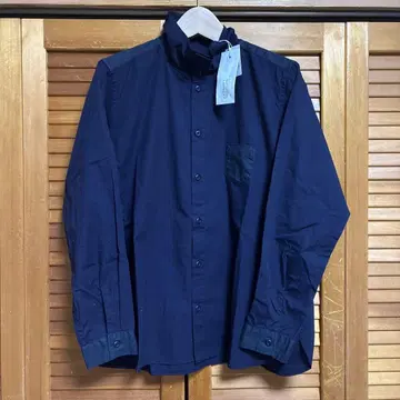 [ 새상품 ] NATURAL LAUNDRY 네이비색 스테디셀러 블라우스