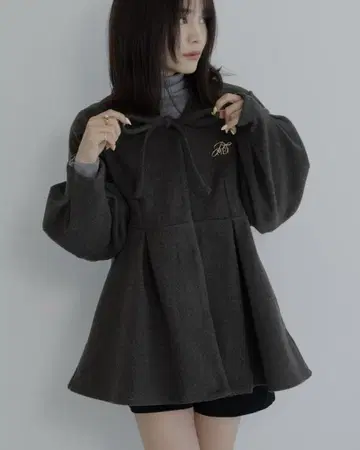 jumelle 멜톤 페플럼 탑 그레이