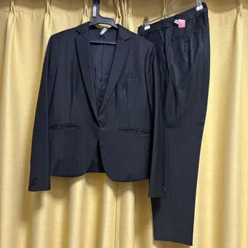 JETSET 블랙 스트라이프 정장 세트