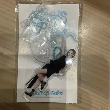 Hearts2Hearts 하투하 지우 아크릴 스탠드 focus MD