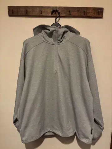 와일드 띵스 x 몽키타임 테크 맨투맨 후디