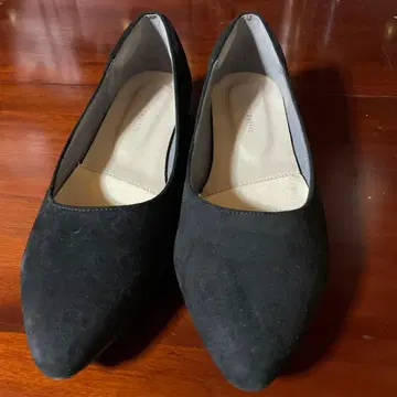 블랙 스웨이드 스틸레토 펌프스