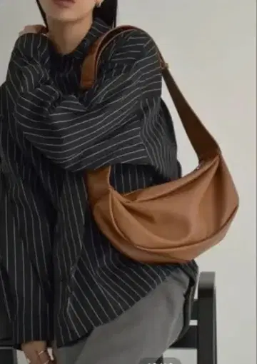 새상품 LavishGate 숄더백 브라운