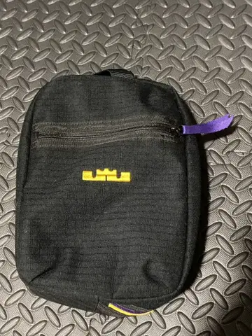 나이키 레브론 백 파우치