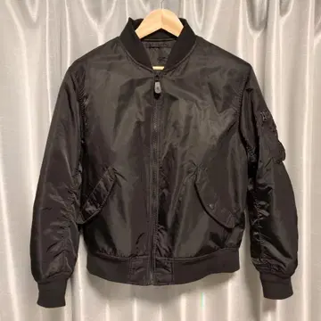 GU 히트패디드 MA-1 블루종 블랙 M 사이즈