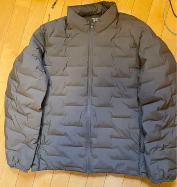 유니클로 퍼프 테크 자켓 논퀼트 브라운